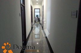 POSLOVNI PROSTOR NAJAM RIJEKA SUŠAK 750 m² P+2, Rijeka, Commercial property