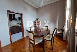 OPATIJA - etaža vile od 90 m2 s pogledom na more, Opatija, Appartment