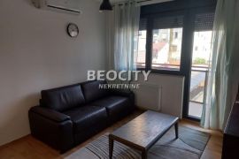 Novi Sad, Socijalno, Lukijana Mušickog, 1.5, 44m2, Novi Sad - grad, Apartamento