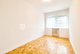 Zagreb, Jarun prekrasan trosoban stan 80m2, Zagreb, Wohnung