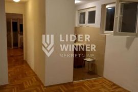 Odličan 2.5 na Galenici savršena lokacija ID#119227, Zemun, شقة