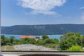 Labin - rustikalna vila s pogledom na more, 260 m2, Labin, Famiglia