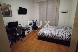 ISTRA, PULA - Stan u centru grada sa garažom! HITNA PRODAJA, Pula, Wohnung