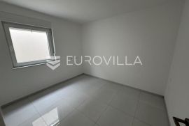 Crikvenica, novogradnja, predivan trosoban stan NKP 59 m2, Crikvenica, Kвартира