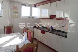 Karlovac, Turanj, održavana poslovna zgrada NKP 550 m2, Karlovac, العقارات التجارية