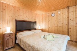 Mošćenička Draga - prilika, kuća s bazenom i okućnicom 980 m2, Mošćenička Draga, Maison