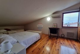 Rovinj širi centar - obiteljska kuća s 5 spavaćih soba - 350 m2, Rovinj, Haus