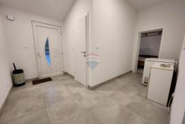 Viškovo, Saršoni - novogradnja, etaža, 2s+db, sa terasom i okućnicom, Viškovo, Apartamento