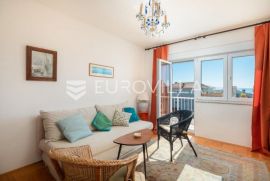 Zenta, prekrasan stan s balkonom dostupan do 1. svibnja 2023., Split, Flat