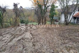 Zagreb okolica, Gornji Dragonožec, zemljište 1800 m2 sa 2 objekta, Zagreb, House