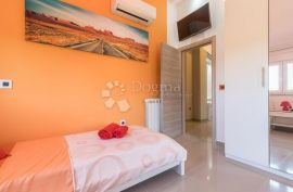 Luksuzna vila sa bazenom 600m2,Valtura, Ližnjan, بيت