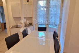 NAJAM STANA ZA DO 6 OSOBA - CENTAR - 100 m2, Rijeka, Appartement