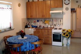 ODLIČAN MALI APARTMAN, Malinska-Dubašnica, Kвартира