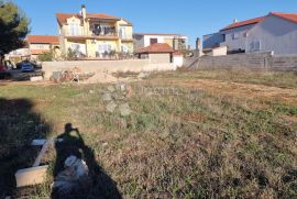 ZEMLJIŠTE U GRAĐEVINSKOJ ZONI. BIOGRAD NA MORU, Biograd Na Moru, Land