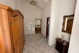 APARTMANSKA KUĆA NA 50 METARA DO MORA, Medulin, House