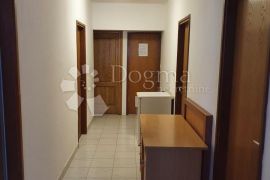 HOSTEL BIOGRAD NA MORU, Biograd Na Moru, Commercial property