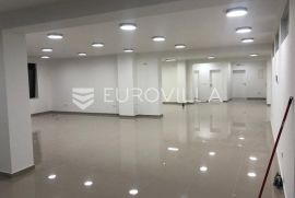 Zagreb, Sesvete, poslovni prostor 240 m2, Zagreb, Gewerbeimmobilie