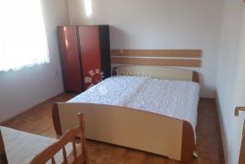 Malinska,dvojna kuća sa dva apartmana, Malinska-Dubašnica, Casa