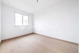 Velika Gorica, NOVOGRADNJA, luksuzan trosoban stan NKP 75,25 m2 + garaža i VPM, Appartment