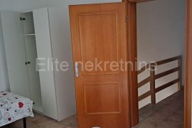 Jadranovo - višeetažni stan u novogradnji, Crikvenica, Wohnung