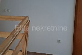 Jadranovo - višeetažni stan u novogradnji, Crikvenica, Apartamento