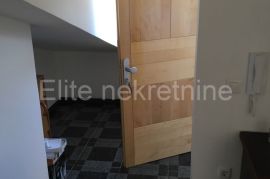 Jadranovo - višeetažni stan u novogradnji, 80m2, Crikvenica, Appartment