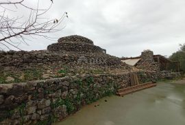 ŠIBENIK, ZATON - Prostrano imanje s objektom i građevinskom dozvolom, Šibenik - Okolica, Земля