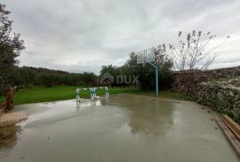 ŠIBENIK, ZATON - Prostrano imanje s objektom i građevinskom dozvolom, Šibenik - Okolica, Land