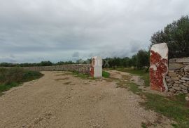 ŠIBENIK, ZATON - Prostrano imanje s objektom i građevinskom dozvolom, Šibenik - Okolica, Land