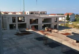 Stan Prodaja stanova u novom poslovno - stambenom projektu, Poreč, J07-zgrada J, Poreč, Διαμέρισμα