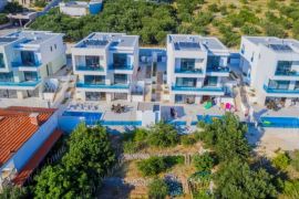 Ekskluzivno! Jedinstvena ponuda! 4 identične luksuzne vile s bazenima, Dubrovnik, Famiglia