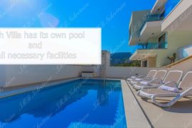 Ekskluzivno! Jedinstvena ponuda! 4 identične luksuzne vile s bazenima, Dubrovnik, House