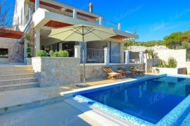 Vila 220 m2 s bazenom na zemljištu 610 m2 prvi red uz more – Dubrovnik otoci, Dubrovnik, Haus