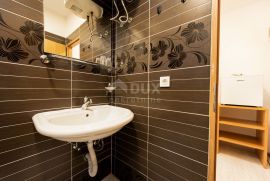 ISTRA, PIĆAN - Motel sa 70 ležaja površine 1025 m2, Pićan, Commercial property