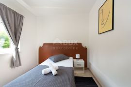 ISTRA, PIĆAN - Motel sa 70 ležaja površine 1025 m2, Pićan, Коммерческая недвижимость