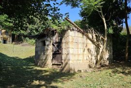 Zemljište respektabilne površine, Vinica, Terrain