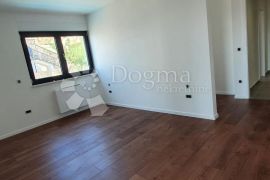 ŠIBENIK-EKSKLUZIVNI STAN S BAZENOM, Šibenik, Appartment