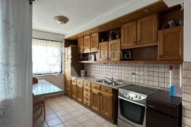 STAN GOSPIĆ 95m2 SNIŽEN, Gospić, Appartement