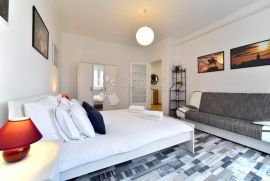 Elegantan stan s liftom kod Sheratona!, Donji Grad, Appartement