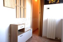 Marčelji, etaža sa okućnicom u novijoj kući, Viškovo, Appartement