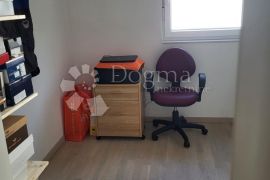 Komforan trosobni apartman, Crikvenica, Appartement