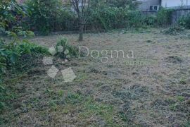 Gospodarska zgrada i dvorište za najam, Ogulin, Ogulin, Commercial property