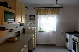 Senj - etaža kuće 80 metara od plaže, Senj, Appartement