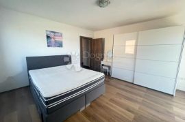 Predivan stan na Srdočima od 136m2, Rijeka, Apartamento