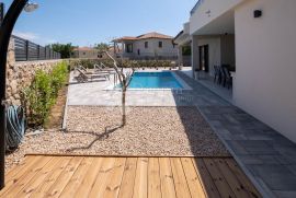 OTOK KRK MIRNA LOKACIJA - MODERNA VILLA, Krk, House