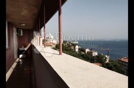 Predivan stan na Pećinama u blizini mora i centra grada, Rijeka, Διαμέρισμα