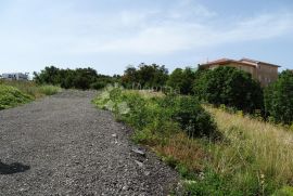 Buzdohanj - veliki teren u građevnoj zoni, Čavle, Land