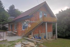 OBITELJSKA KUĆA 150 m2 - KRAVARSKO - OKOLICA V. GORICE, Kravarsko, Kuća