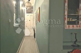 STAN CENTAR-  84m2- dizajnerski kompletno uređen!!!, Donji Grad, Apartamento