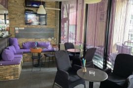 Vrbik caffe bar u radu, Trnje, Propriedade comercial